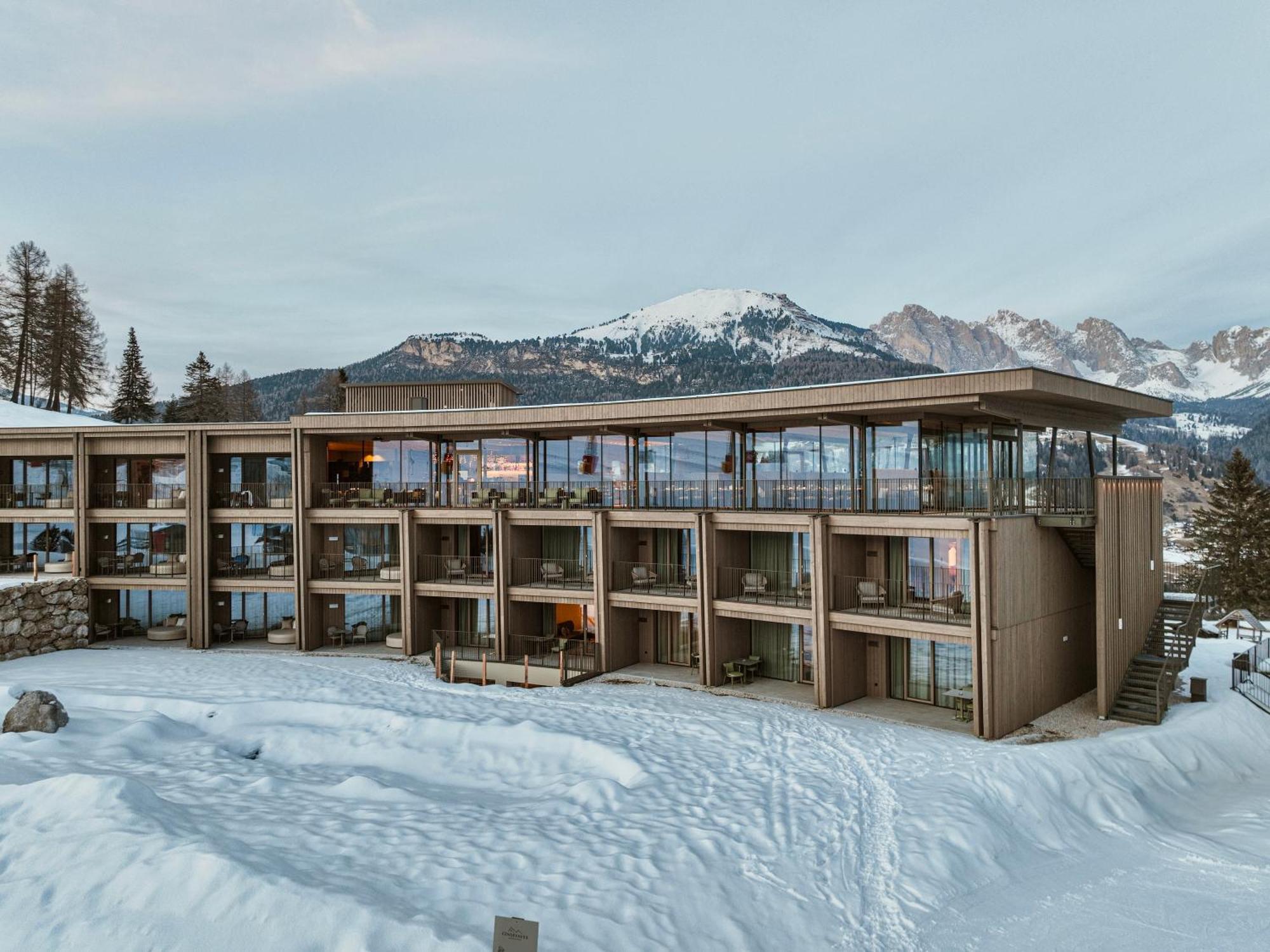 Hotel Cendevaves Alpine Silence Santa Cristina Val Gardena Exterior foto